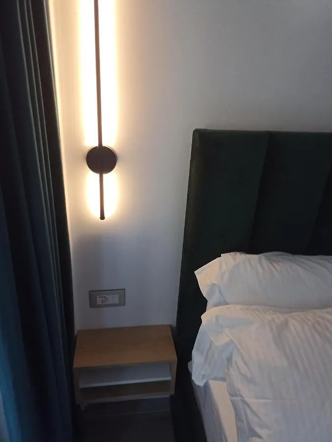 Deluxe Apartment Bllok Tirana Albania